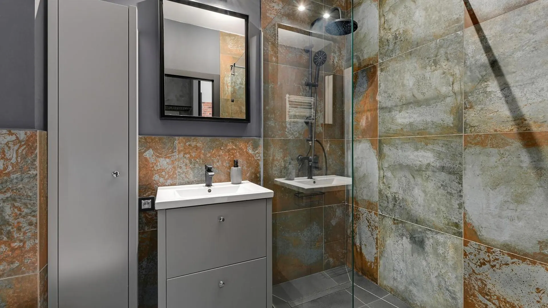 Zajezdnia Wrzeszcz Near Sea & Beach By Downtown Apartments 0*, Gdansk
