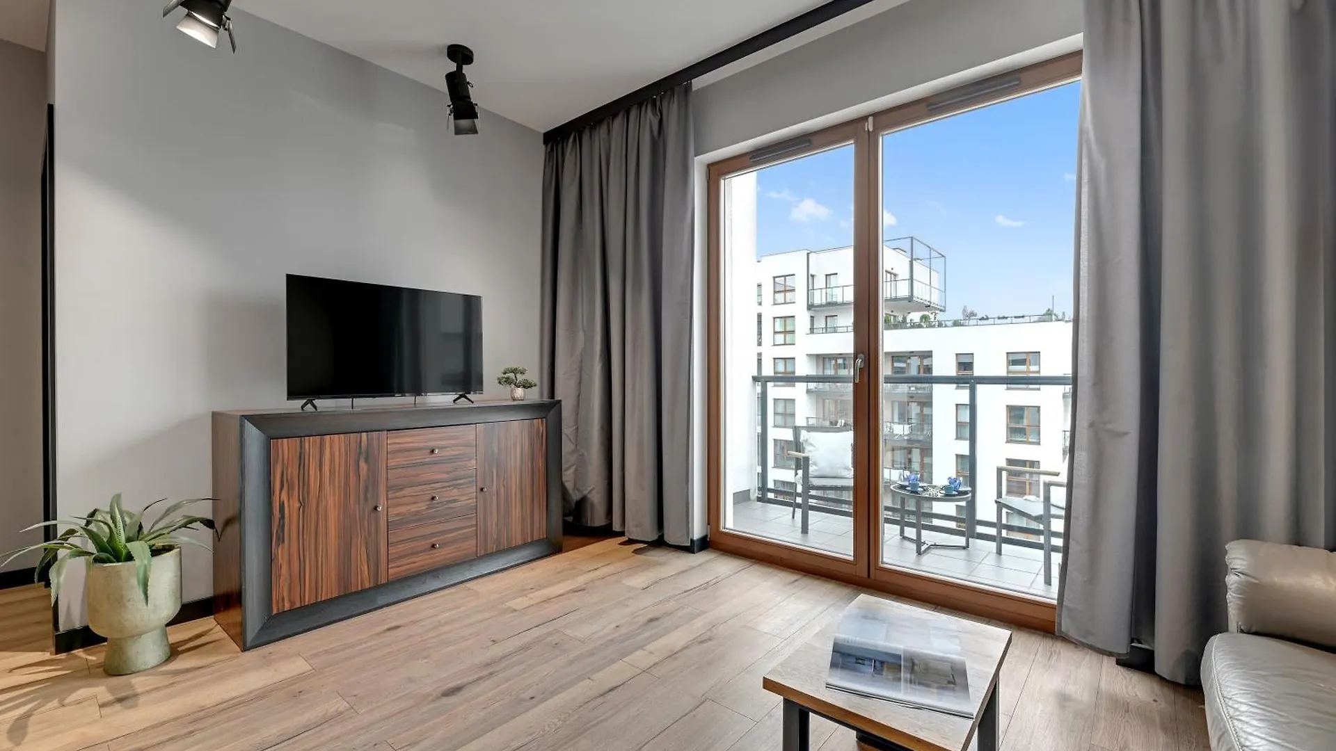 Zajezdnia Wrzeszcz Near Sea & Beach By Downtown Apartments Gdansk